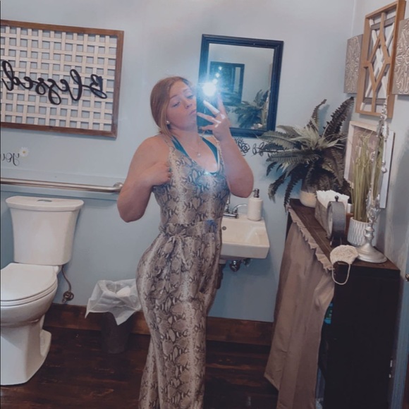 Meet your Posher, Josie - Picture 3 of 5